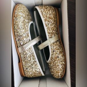 NWOT Girls'  Stella Gold Glitter Dress Shoes with Gold Leather  Strap. Size 28